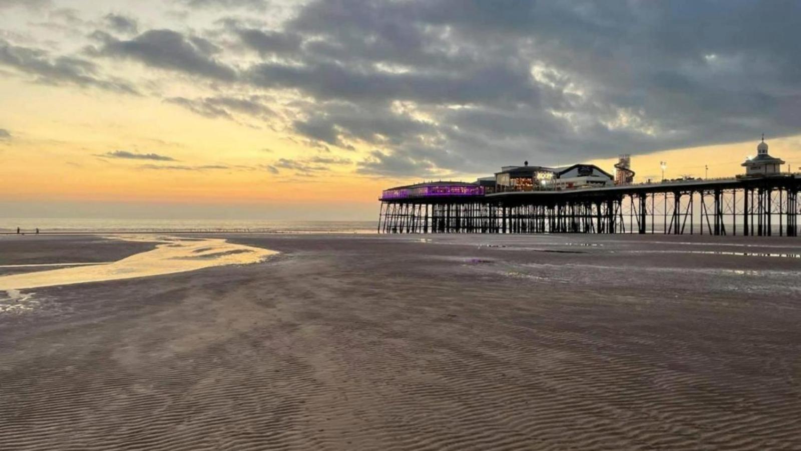 Ocean View Apartments - Sloane Blackpool Kültér fotó